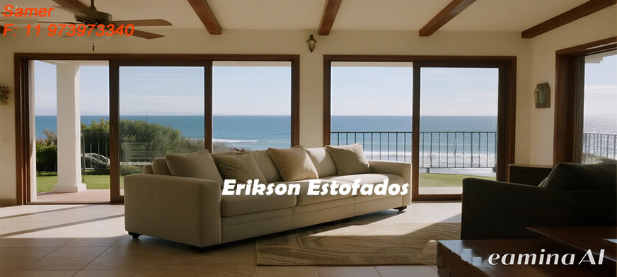 Sofá Rreto com Almofadas